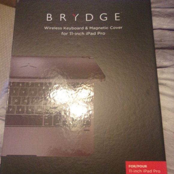 Brydge BRY4012 Bluetooth Wireless Keyboard for iPad Pro 11 inch - Picture 1 of 4